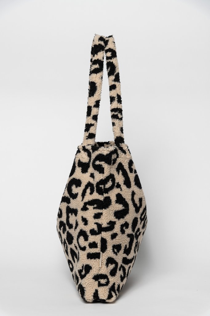 Holy-cow_Tasche_2_SN_20210425_0021_1024x1024