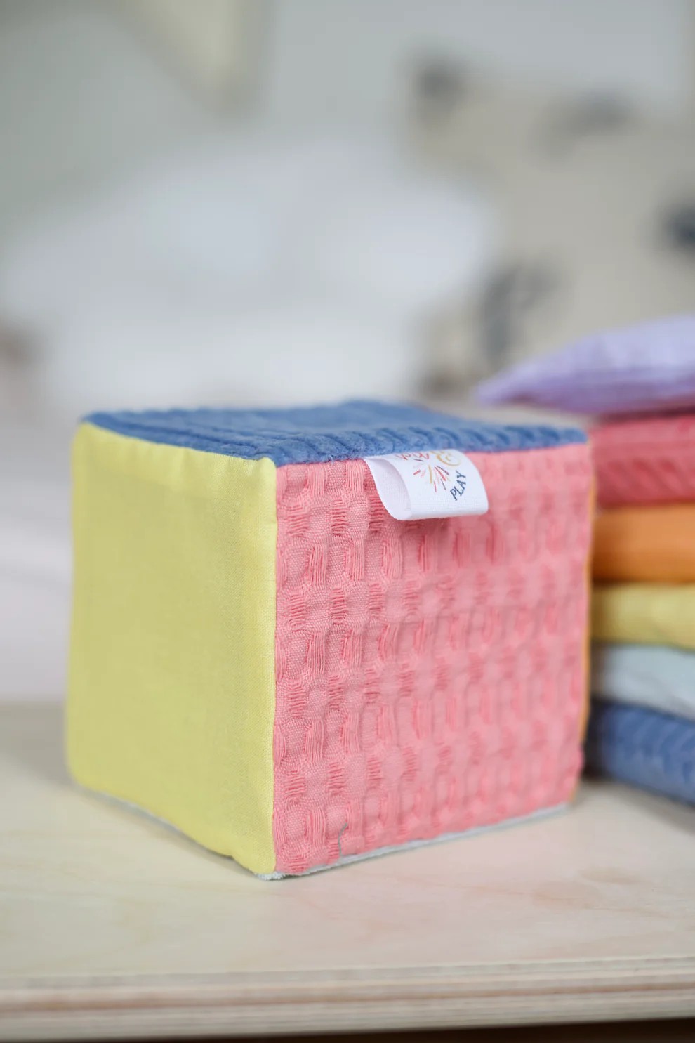 Pit & PLAY - Regenbogenwürfel  Pastell