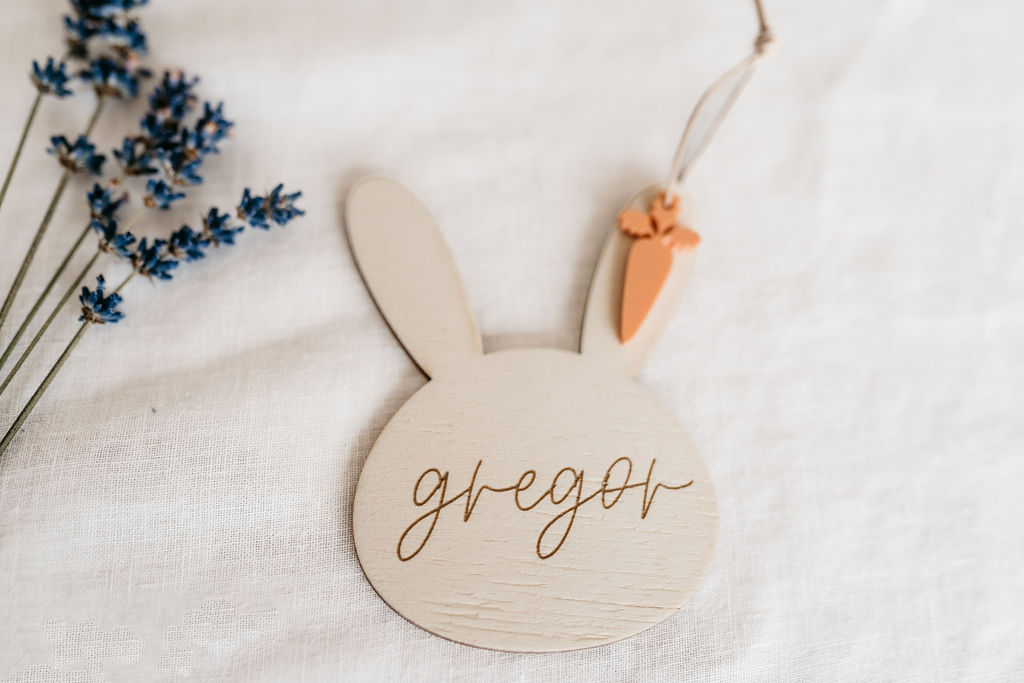 Invy Design - Osteranhänger Hase mit Karotte