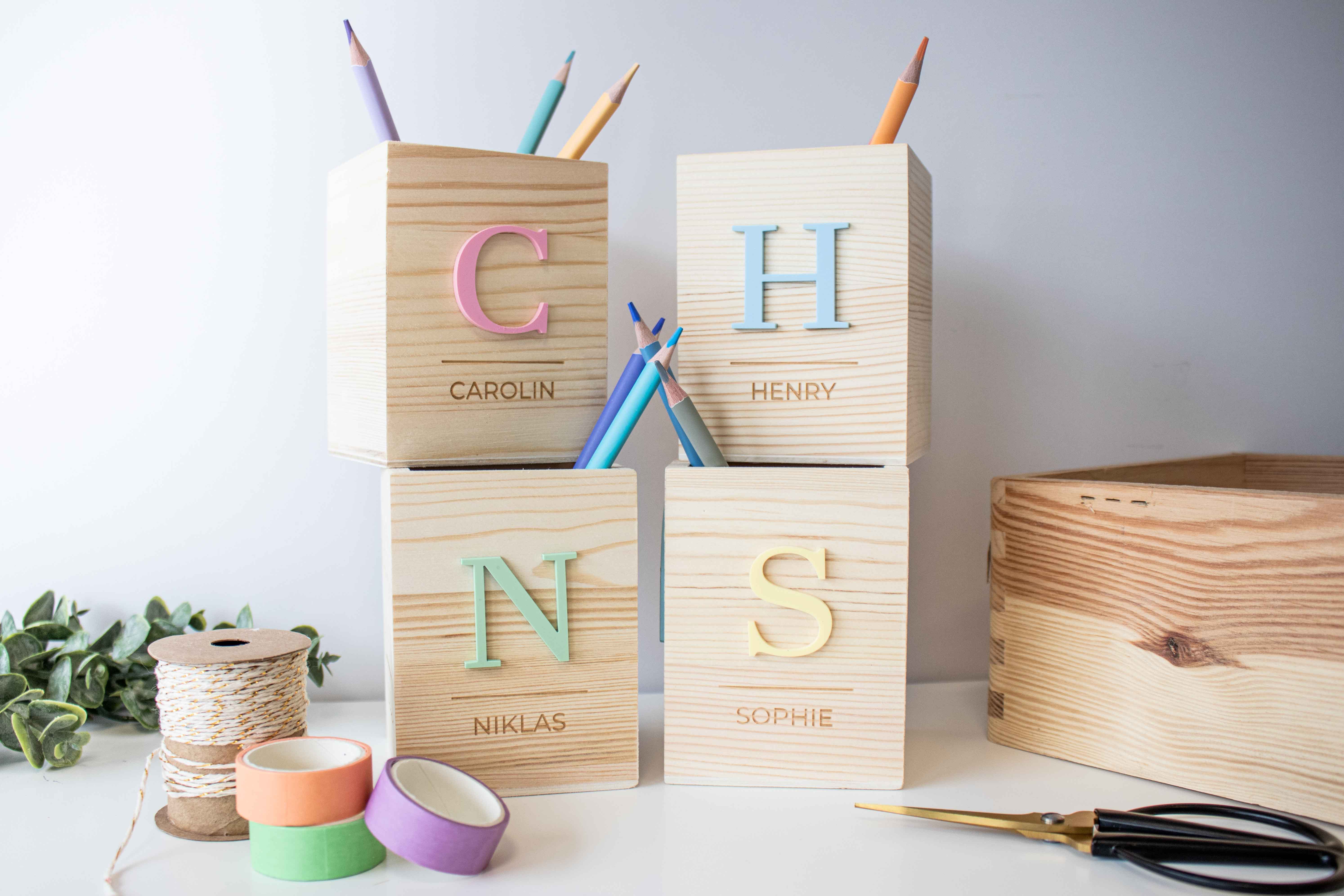 Invy Design - Stiftebecher "Initial"